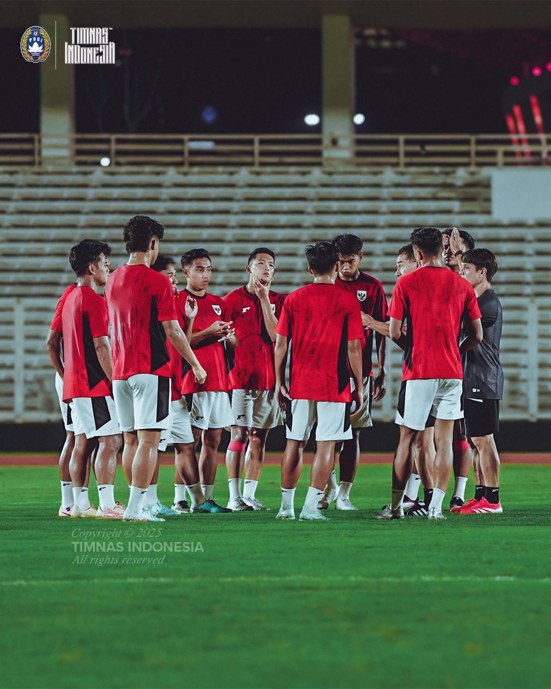 Para pemain Timnas Indonesia U-23 saat menjalani latihan