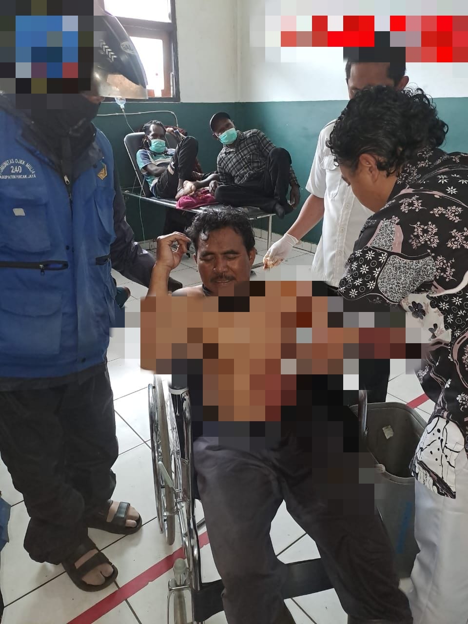 Korban mengalami luka bacok menjalani perawatan di RSUD Mulia