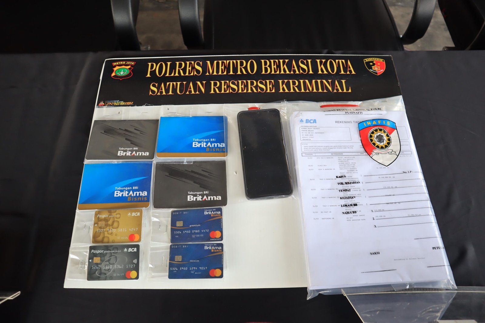 Barang bukti yang disita dari tersangka