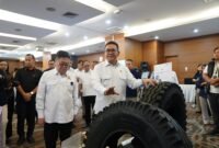 Mendag Budi Santoso saat ekspose pengawasan impor ilegal di Kemendag, Rabu (6/8/2025). Pemerintah serius berantas barang ilegal.
