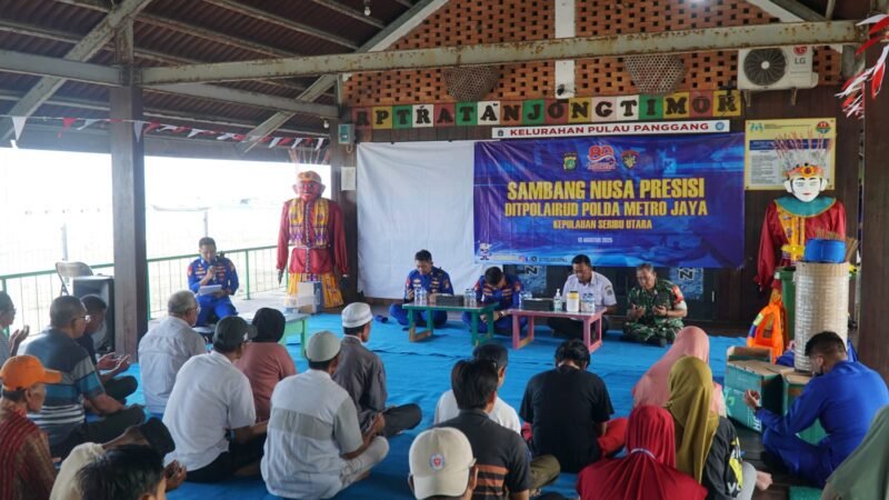 Polairud Polda Metro Jaya gelar Sambang Nusa Presisi 2025 di Pulau Panggang, mempererat hubungan polisi dan masyarakat pesisir serta jaga ekosistem laut, Rabu (13/8/2025). (Dok-Humas Dirpolairud PMJ)