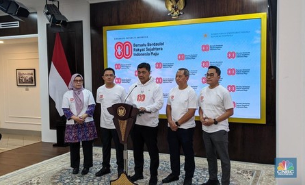 Wakil Menteri Sekretaris Negara Juri Ardiantoro, dalam konferensi pers, di Kantor Presiden, Jumat (1/8/2025)
