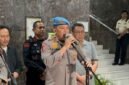 Kadiv Propam Polri Irjen Pol Abdul Karim menyampaikan hasil pemeriksaan tujuh oknum Brimob yang melanggar kode etik dalam kasus tewasnya driver ojol Affan Kurniawan di Mabes Polri, Jumat (29/8/2025). (Dok-Polri)