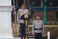 Kapolda Metro Jaya Irjen Pol Asep Edi Suheri bersama Wakapolda Metro Jaya memimpin apel perdana di Lapangan Presisi Ditlantas Polda Metro Jaya, memperkenalkan program unggulan “Jaga Jakarta” sebagai pedoman kerja personel. (Dok Humas PMJ)