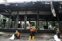 Petugas kebersihan Dinas LH DKI Jakarta membersihkan kawasan epicentrum unjuk rasa dengan road sweeper, truk sampah, dan mobil lintas, Sabtu (30/8/2025). (Kominfo DKI JKT)