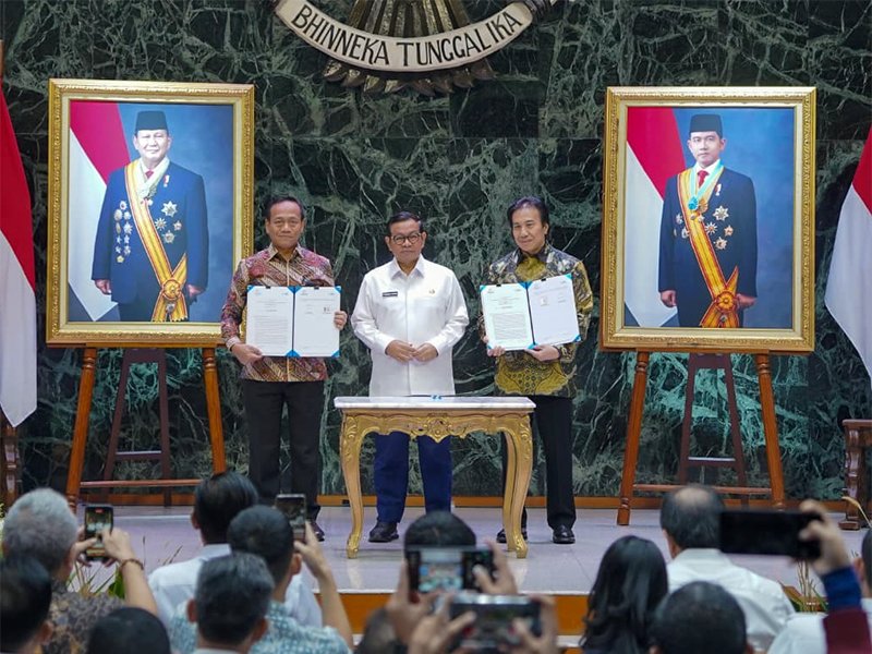 Gubernur DKI Jakarta Pramono Anung meluncurkan Sistem Penjaminan Digital dan menyaksikan penandatanganan kerja sama Portal E-Guarantee di Balai Kota Jakarta. (Dok-Humas DKI Jakarta)