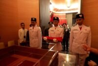 Mensesneg Prasetyo Hadi mengukuhkan 76 Paskibraka 2025 di Istana Negara, siap bertugas pada upacara HUT ke-80 RI. (Dok- Sesneg)