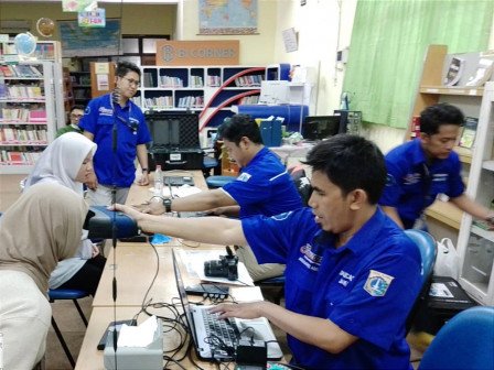 Jemput bola Adminduk Jakarta Selatan Dukcapil Goes to School.