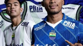 Persib Bandung Sambut Kembalinya Robi Darwis dan Kakang Rudianto