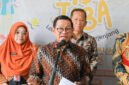 Gubernur DKI Jakarta Pramono Anung menyampaikan pembatalan Karnaval Budaya 31 Agustus 2025 di Balai Kota, Sabtu (30/8). Meski acara dibatalkan, Car Free Day di Bundaran HI tetap digelar untuk menunjukkan Jakarta aman dan nyaman. (Dok=Kominfo DKI JKT)