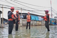 BPBD DKI Jakarta imbau warga pesisir utara waspadai banjir rob yang diprediksi terjadi 17–22 Agustus 2025. (Dok-Humas DKI Jakarta)