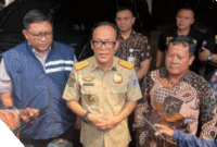 Ketua KPK Setyo Budiyanto mengumumkan penetapan tersangka Wamenaker Immanuel Ebenezer alias Noel bersama 10 orang lainnya dalam kasus dugaan pemerasan sertifikat K3 di Gedung Merah Putih KPK, Jakarta. Dok-Istimewa)