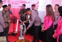 Warga Desa Purworejo menyambut gembira bantuan sumur bor dari Polres Demak. (Dok-Istimewa)