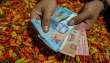 Kepala BPS DKI Jakarta Nurul Hasanudin menyampaikan rilis resmi soal deflasi 0,05 persen di Jakarta pada Agustus 2025, Senin (1/9/2025). (Dok-Ilustrasi)
